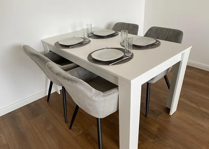 Suite4me - Moderne Ferienwohnung I Kueche I Balkon I Mainz-kostheim