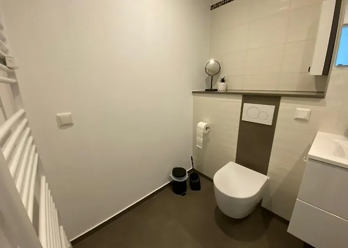 Suite4me - Moderne Ferienwohnung I Kueche I Balkon I Mainz-kostheim